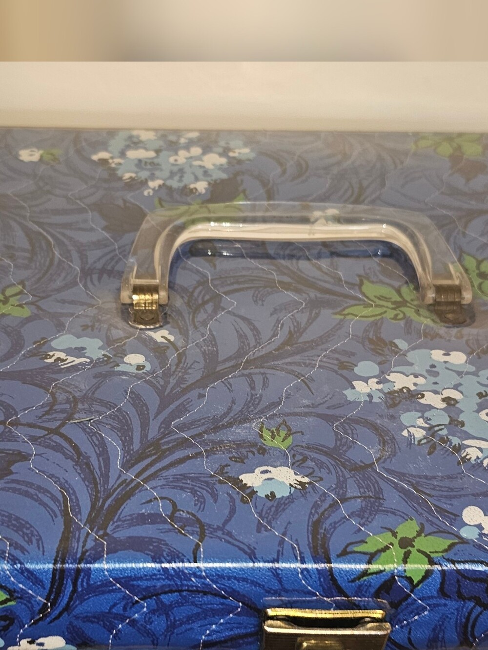 MID CENTURY Sewing Box - Picture 4 of 16